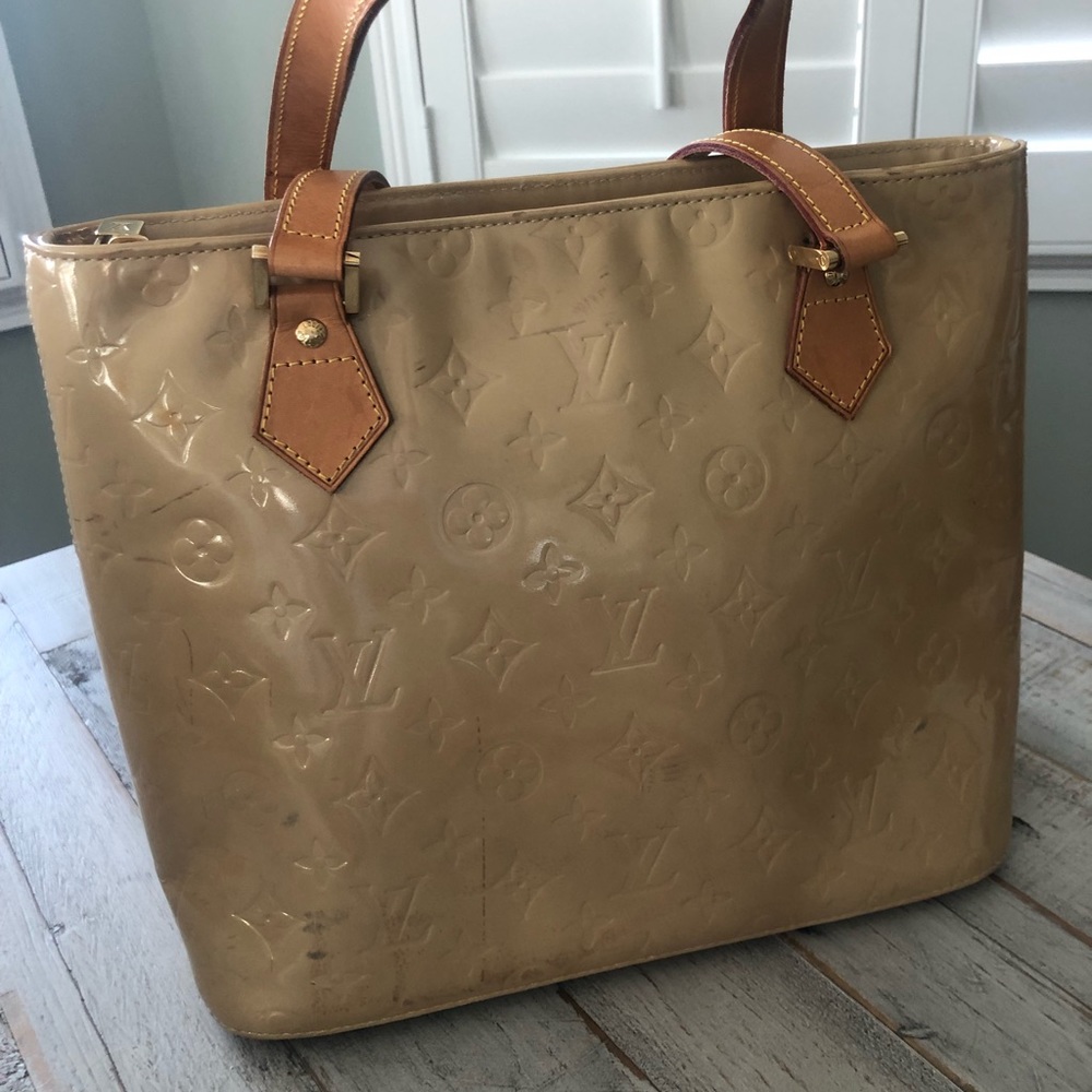 Louis Vuitton Houston vernis bag